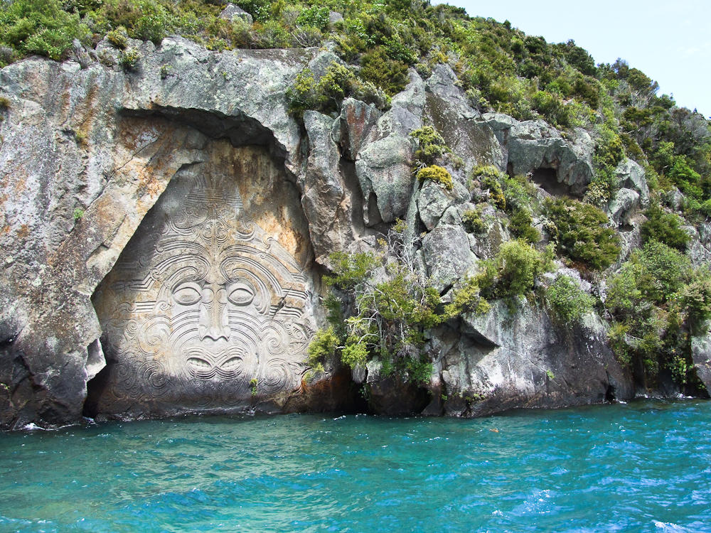01_New_Zealand_Lake_Taupo_Maori 01_New_Zealand_Lake_Taupo_Maori